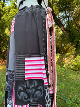 Load image into Gallery viewer, Bubblegum gothic princess - XS-2XL multisize pants