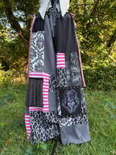 Load image into Gallery viewer, Bubblegum gothic princess - XS-2XL multisize pants