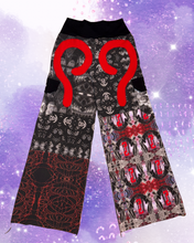 Load image into Gallery viewer, Large wide leg cargos
