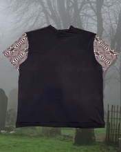Load image into Gallery viewer, Xlarge t-shirt
