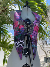 Load image into Gallery viewer, Medium fae vest *reversible
