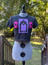 Load image into Gallery viewer, Large cropped short sleeve
