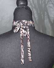 Load image into Gallery viewer, Choker
