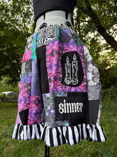 Load image into Gallery viewer, XS-2XL shorts ~ adjustable waistband
