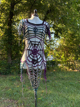 Load image into Gallery viewer, Small-large spiderweb dress
