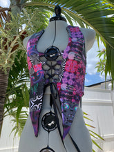 Load image into Gallery viewer, Medium fae vest *reversible
