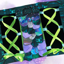 Load image into Gallery viewer, MEDIUM mermaidz corset top ￼
